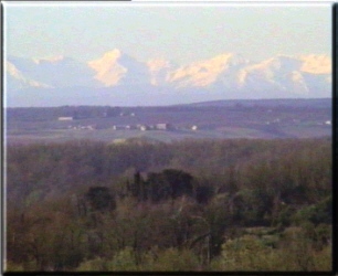 Les Pyrnes vues depuis Larra...