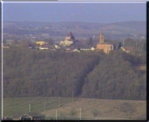 L'glise et le chteau de Larra